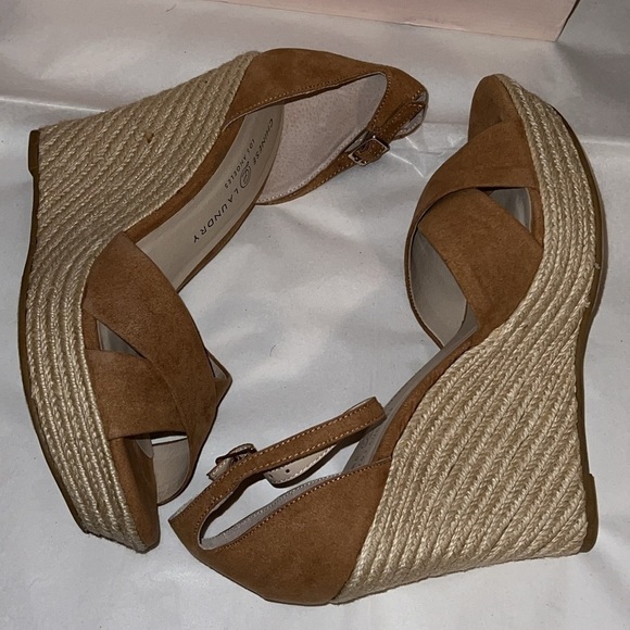 Chinese Laundry Morgan Micro Suede ankle strap wedge heels Camel sandals Sz 10 - Picture 12 of 16